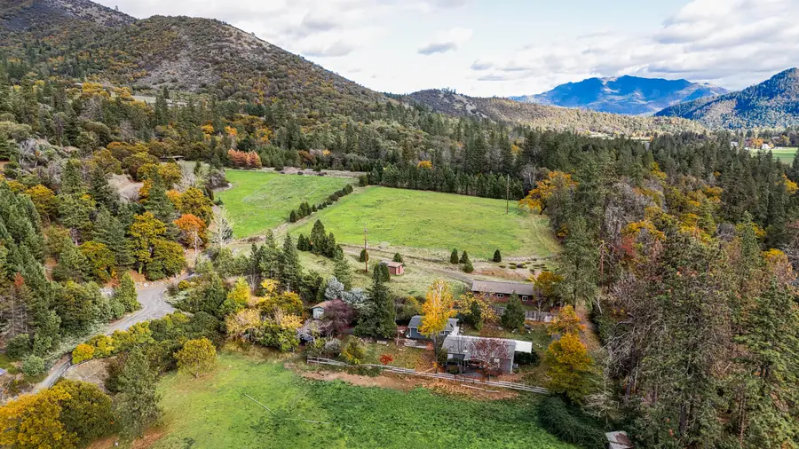 13230 Highway 238, Jacksonville, OR 97530 - Image #3