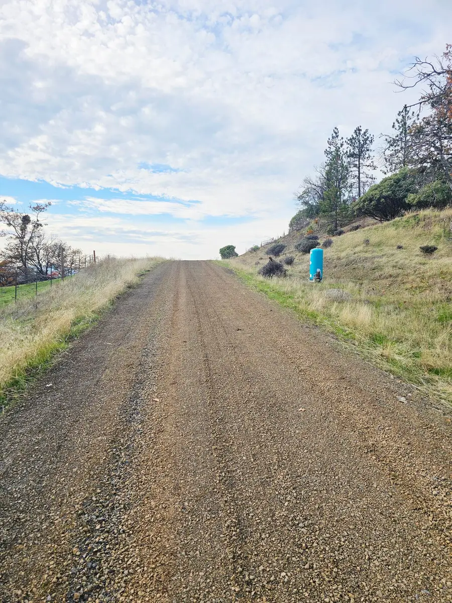 2162 Butte Falls, Eagle Point, OR 97524 - Image #3