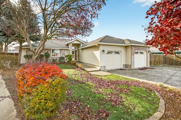 465 Creekside, Central Point, OR 97502