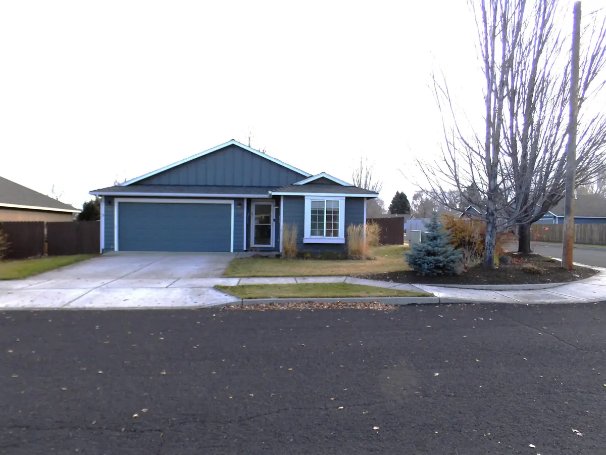 248 SW 29th, Redmond, OR 97756 - Image #1