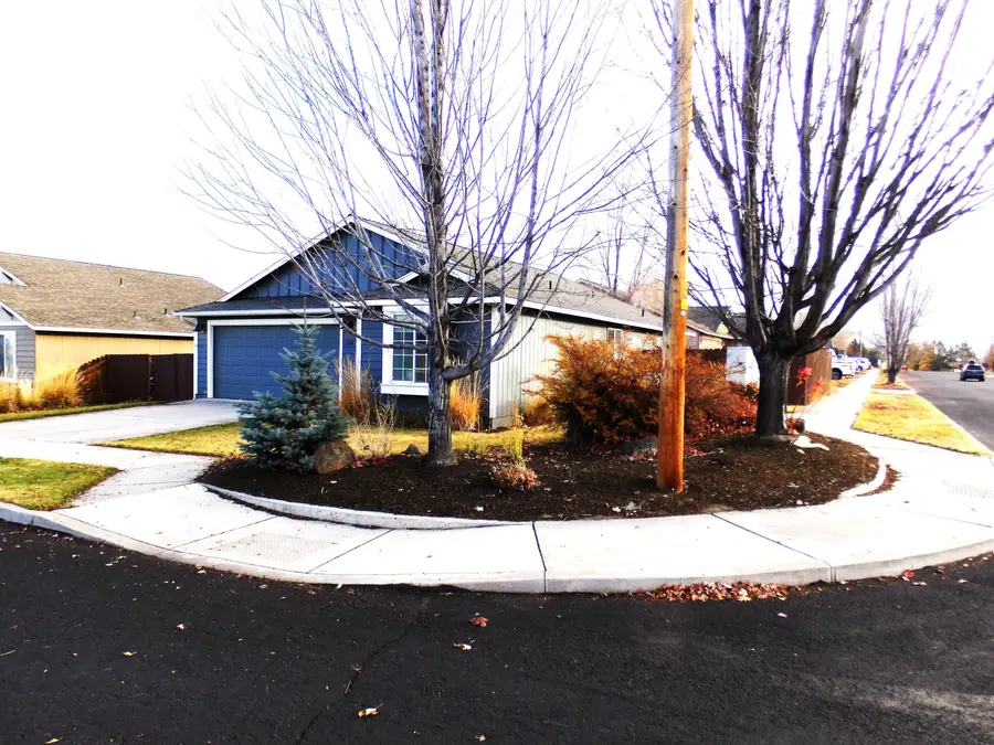 248 SW 29th, Redmond, OR 97756 - Image #3