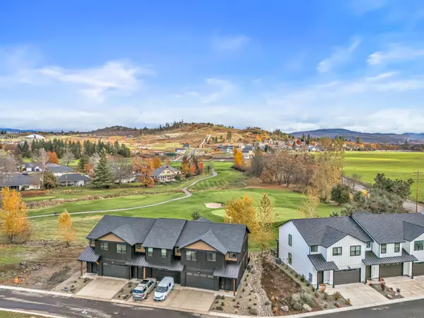 107 Golf View, Eagle Point, OR 97524