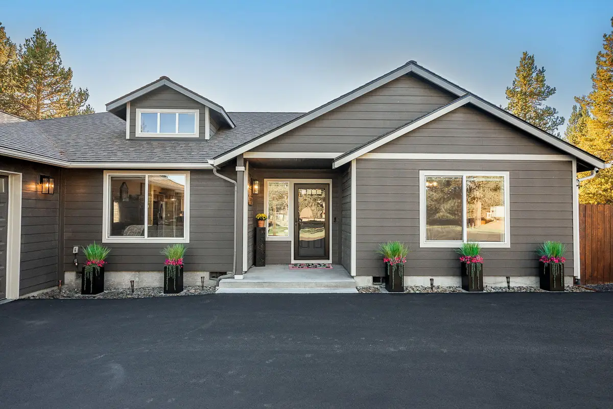 53845 Pine Grove, La Pine, OR 97739 - Image #1