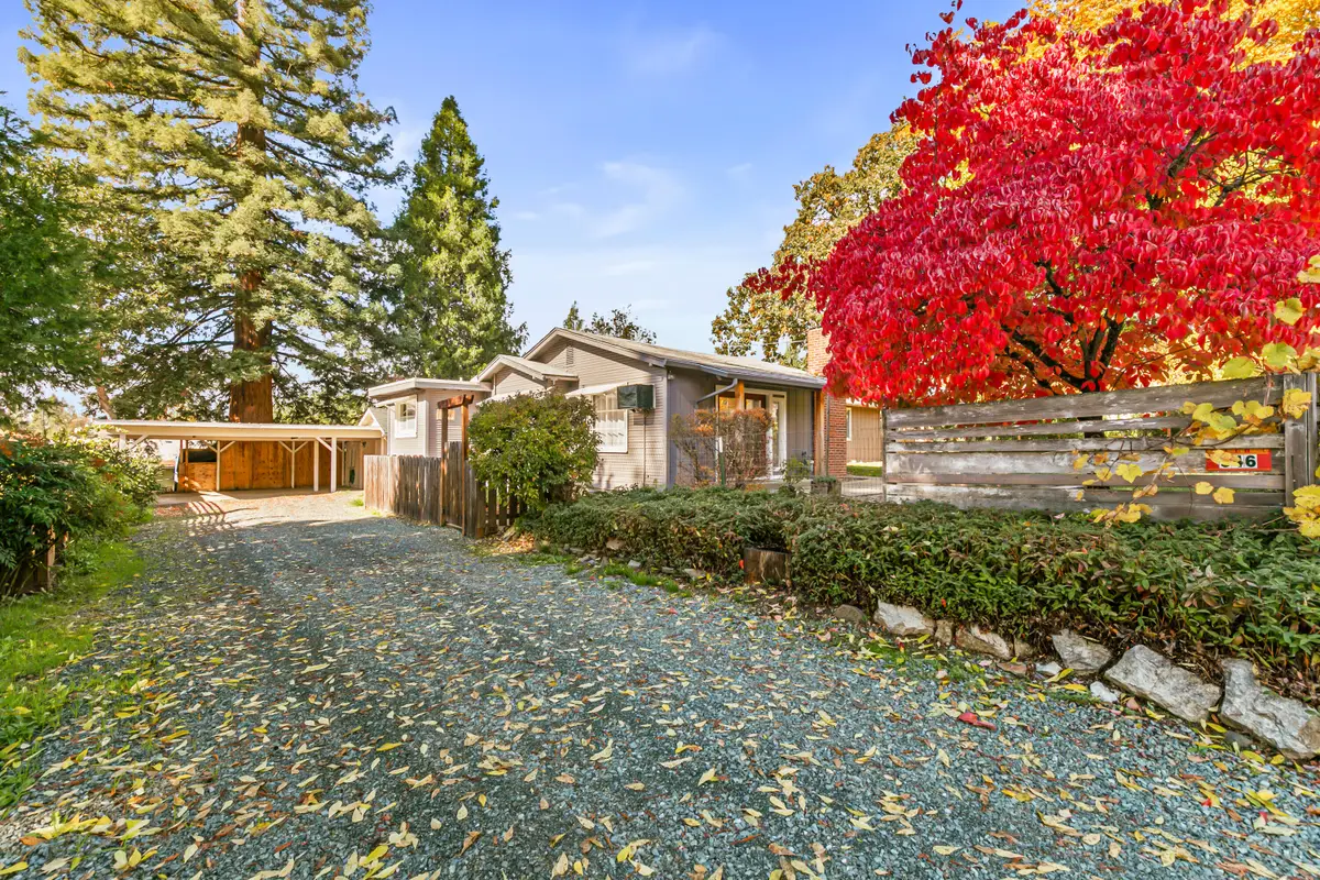 946 NE 12th, Grants Pass, OR 97526 - Image #1