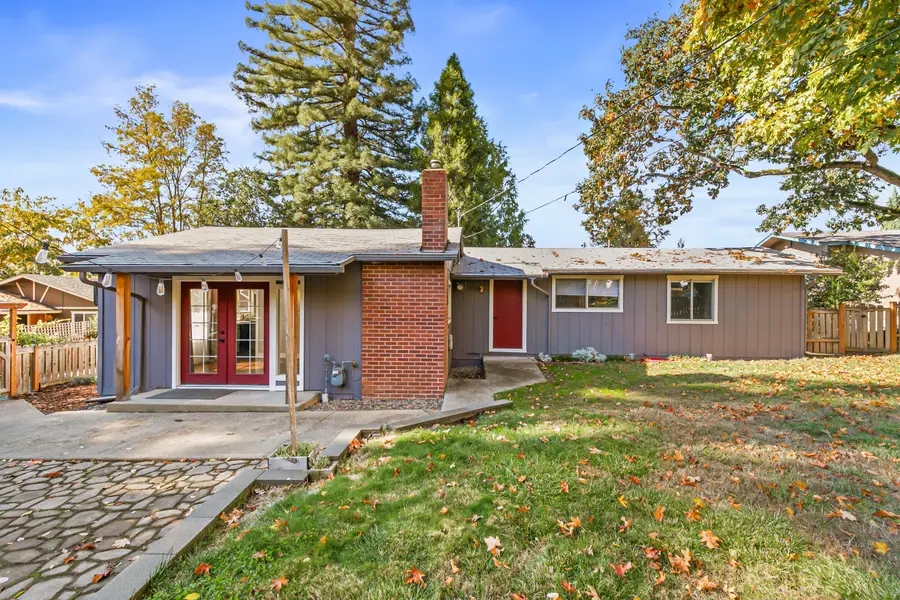 946 NE 12th, Grants Pass, OR 97526 - Image #3