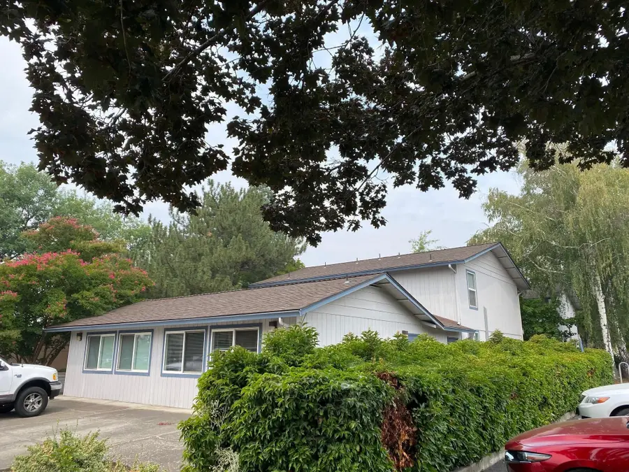 799 Spring, Medford, OR 97504 - Image #3