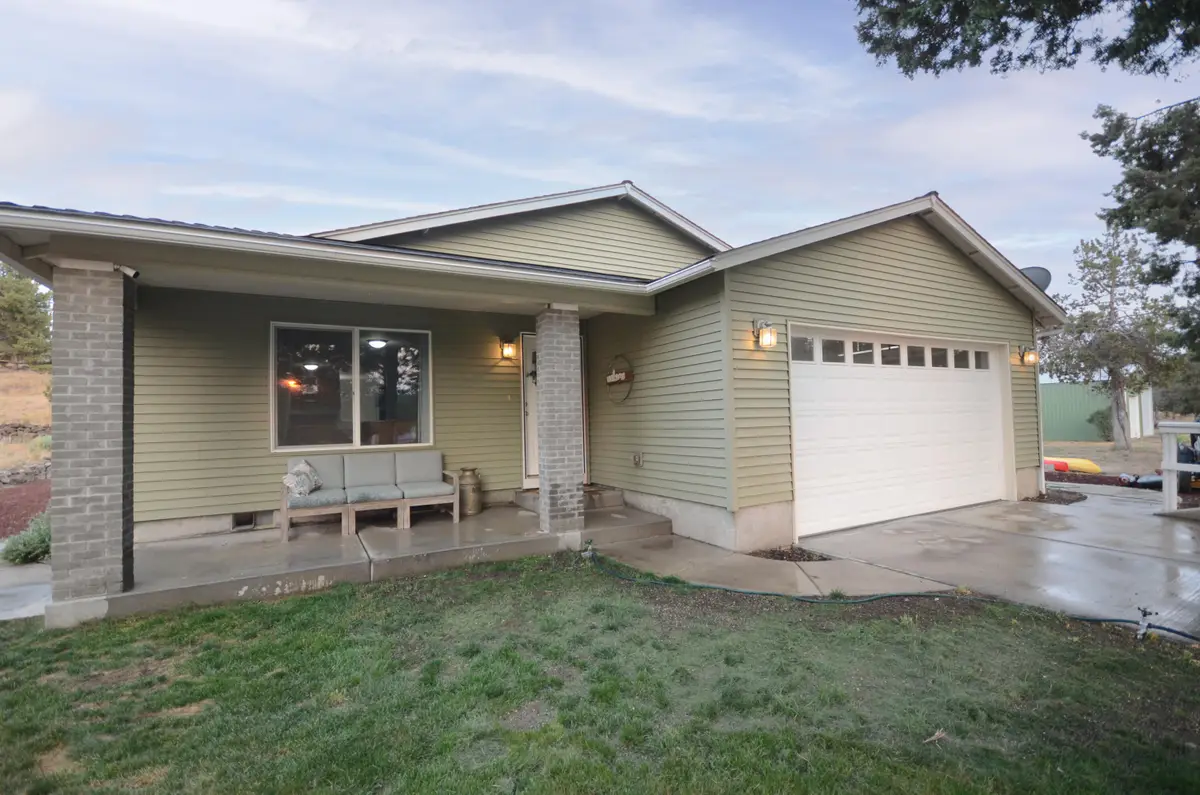 2350 NW Rimrock, Redmond, OR 97756 - Image #1