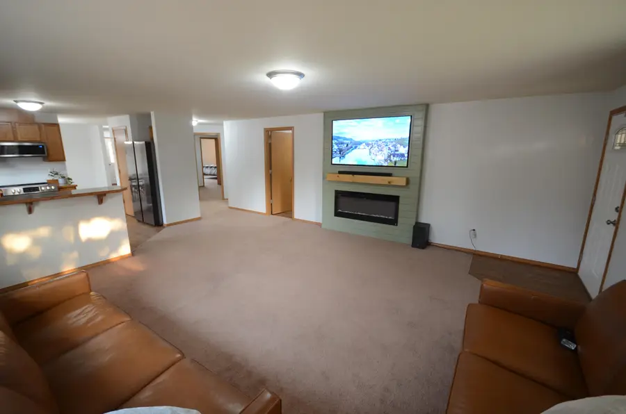 2350 NW Rimrock, Redmond, OR 97756 - Image #3