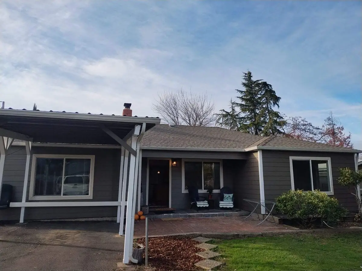 2145 Springbrook, Medford, OR 97504 - Image #1