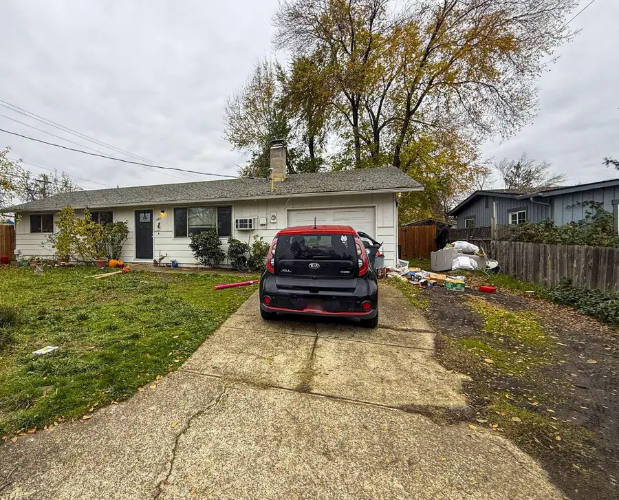 1960 Grandview, Medford, OR 97504 - Image #2