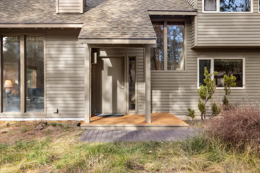 17894 Red Cedar, Sunriver, OR 97707 - Image #2