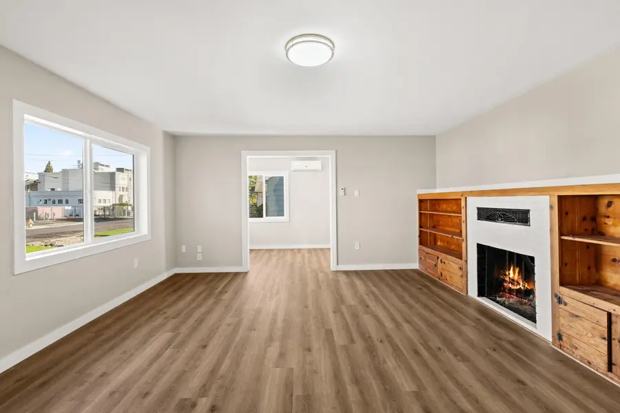 933 Dakota, Medford, OR 97501 - Image #3