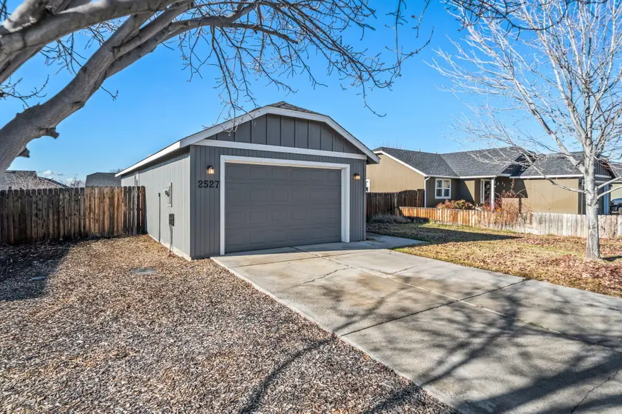 2527 NE 5th, Redmond, OR 97756 - Image #3