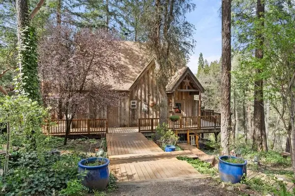 1584 Yale Creek, Jacksonville, OR 97530