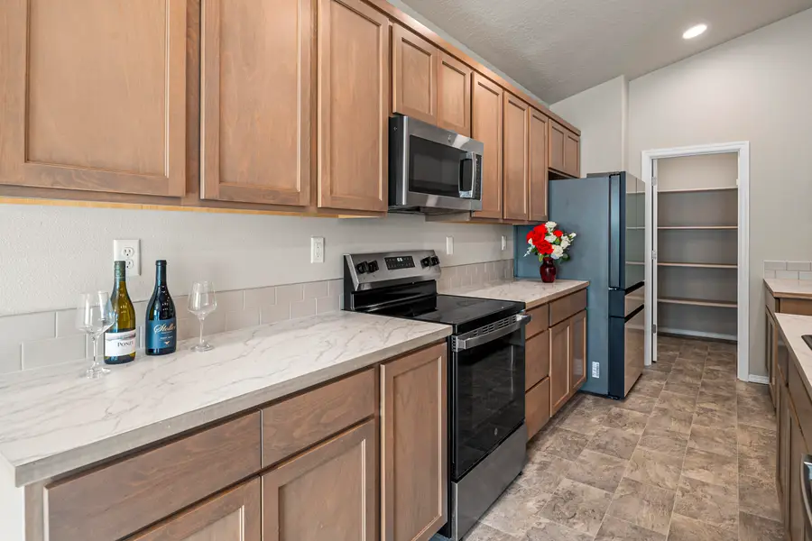 2346 NW Teak, Redmond, OR 97756 - Image #3