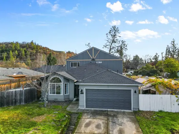 616 E Archwood, Eagle Point, OR 97524