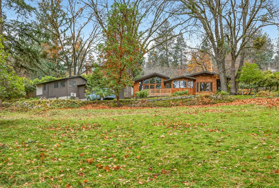 770 Elkader, Ashland, OR 97520 - Image #2