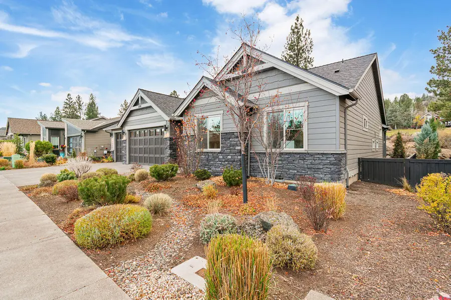 3127 NW Hidden Ridge, Bend, OR 97703 - Image #2