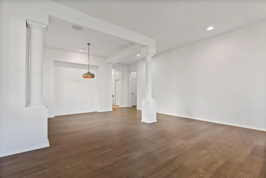 61624 Suttle Lake Sw, Bend, OR 97702 - Image #3