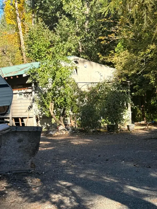 17904 Redwood, Selma, OR 97538