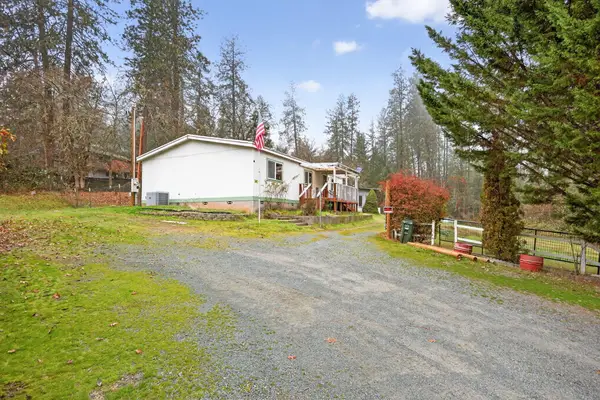 218 Hessar, Grants Pass, OR 97527