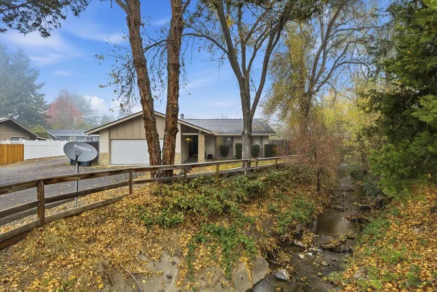 2613 Siskiyou Blvd, Medford, OR 97504 - Image #2