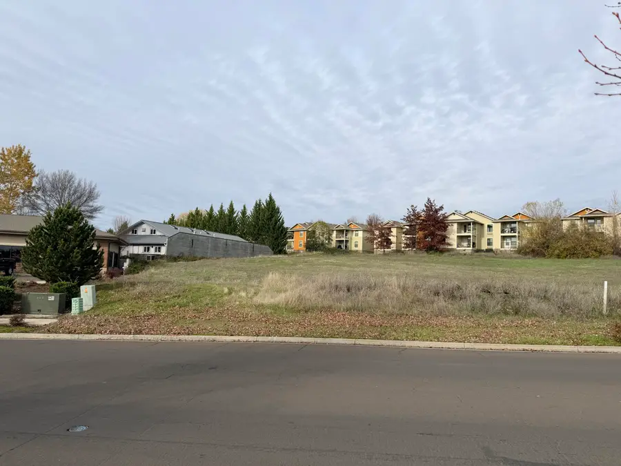 3583 Arrowhead, Medford, OR 97504 - Image #2