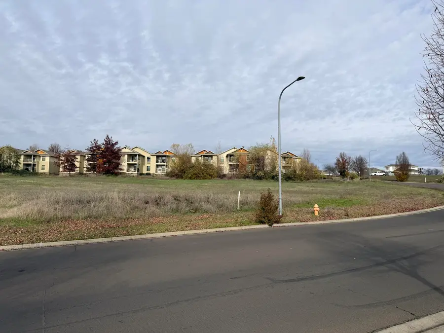 3583 Arrowhead, Medford, OR 97504 - Image #3