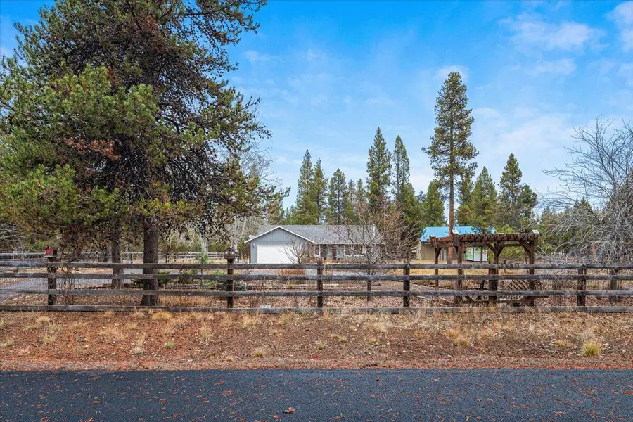 53001 Loop, La Pine, OR 97739 - Image #3