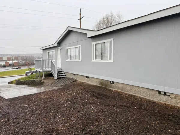 470 SE 10th, Madras, OR 97741