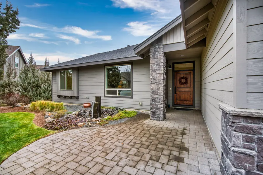 10064 Juniper Glen, Redmond, OR 97756 - Image #3