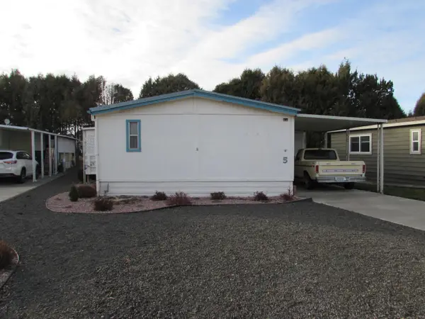 2633 SW Obsidian, Redmond, OR 97756