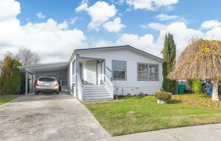 1646 Darin, Grants Pass, OR 97527 - Image #2