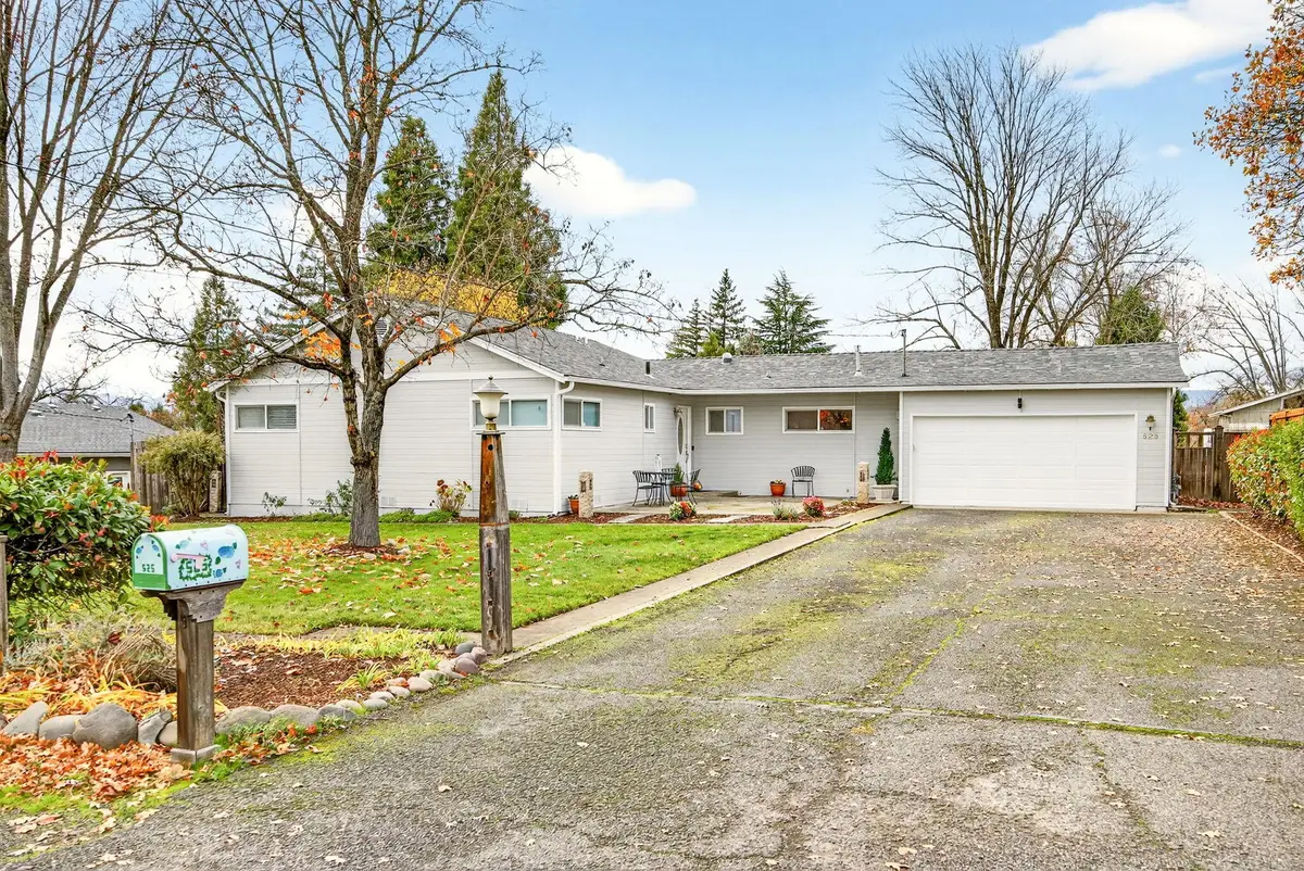 525 Barnes, Medford, OR 97504 - Image #1