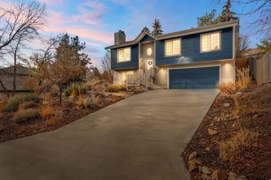 324 Mountain View, Klamath Falls, OR 97601 - Image #2