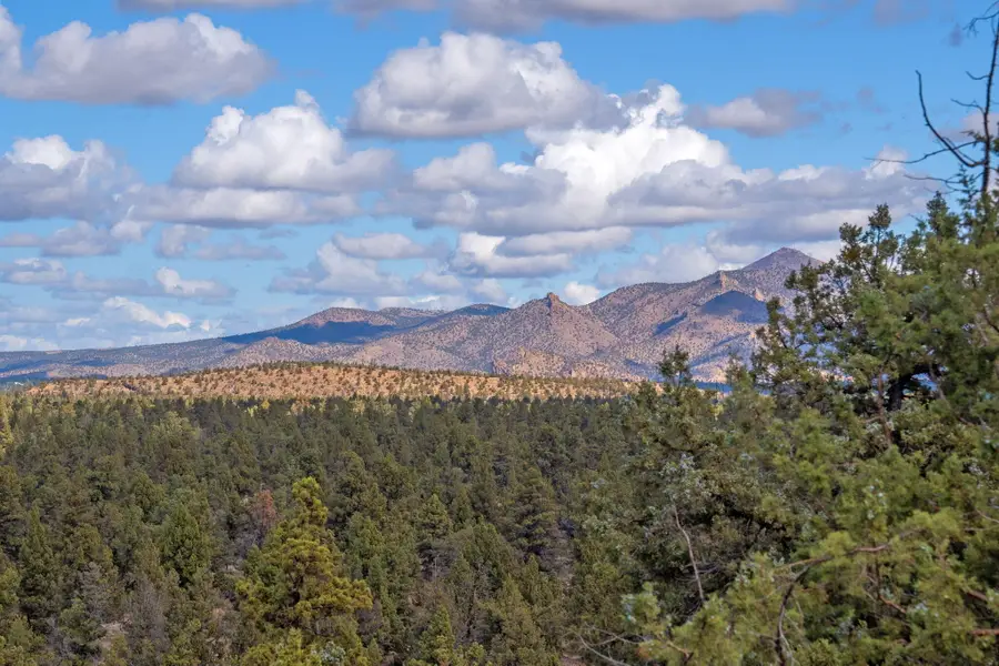 5745 NW Homestead, Redmond, OR 97756 - Image #2