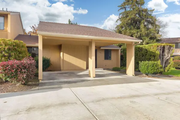 1100 SE Excalibur, Grants Pass, OR 97526