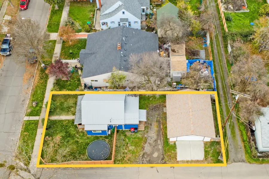 16 Quince, Medford, OR 97501 - Image #2