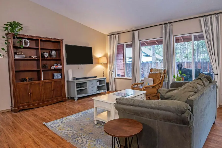 55918 Snow Goose, Bend, OR 97707 - Image #3