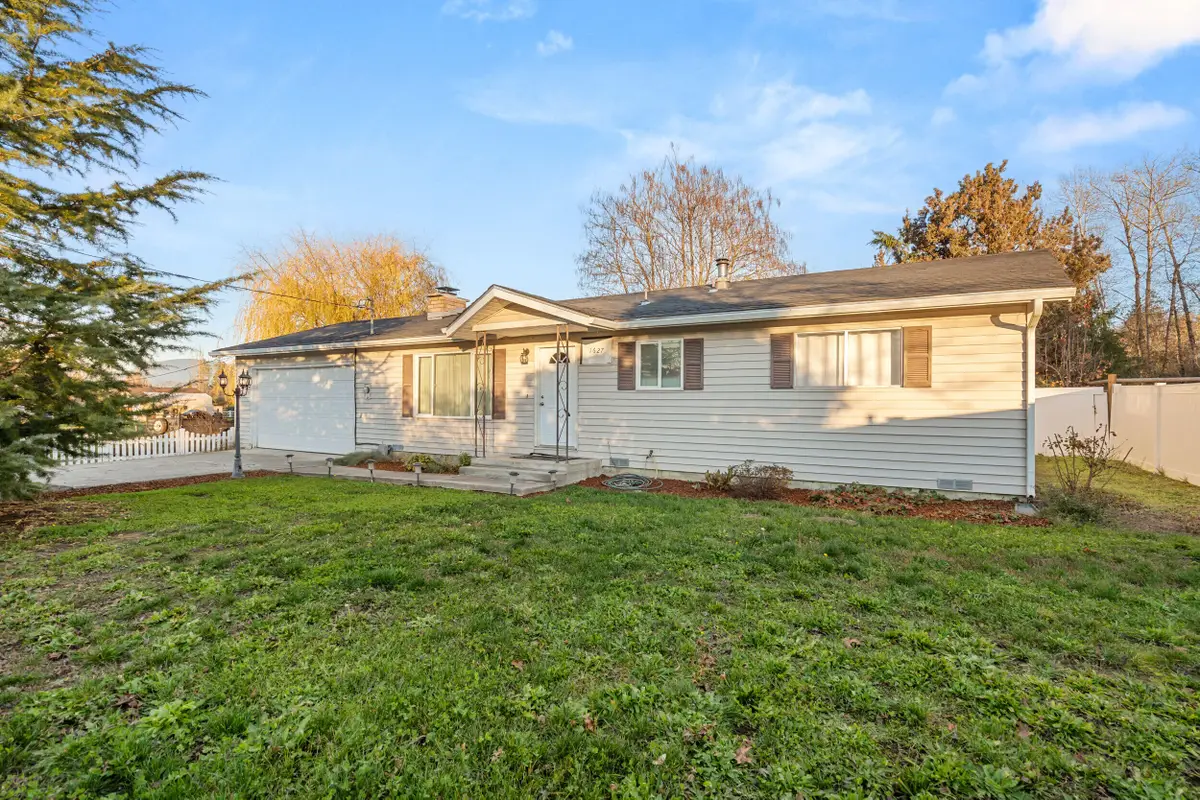 1627 Southgate, Grants Pass, OR 97527 - Image #1