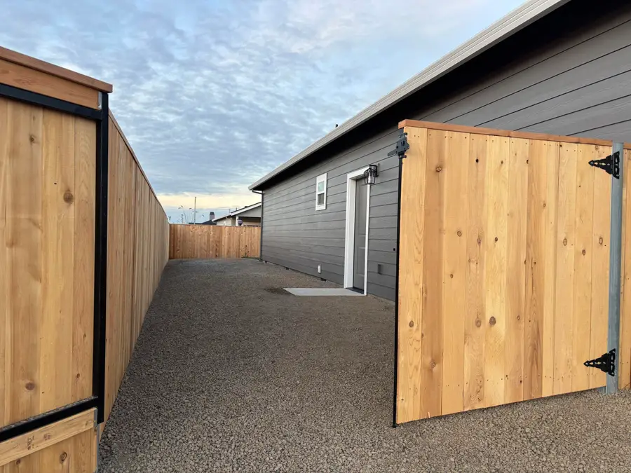 3715 Ford Drive, Medford, OR 97504 - #3