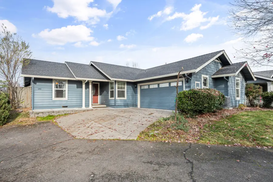 1240 Shafer, Medford, OR 97501 - Image #2