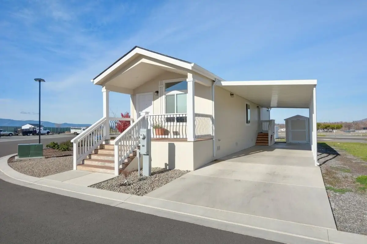 3966 S Pacific, Medford, OR 97501 - Image #1