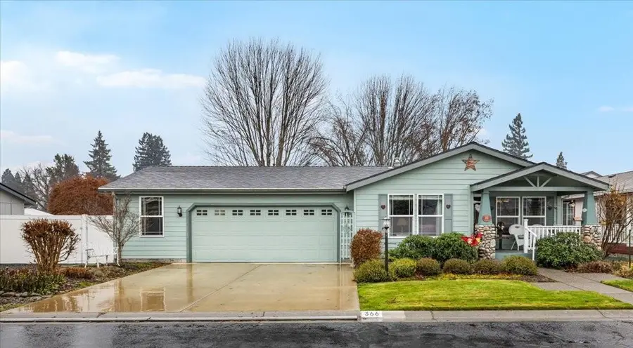 366 Marian, Central Point, OR 97502 - Image #2