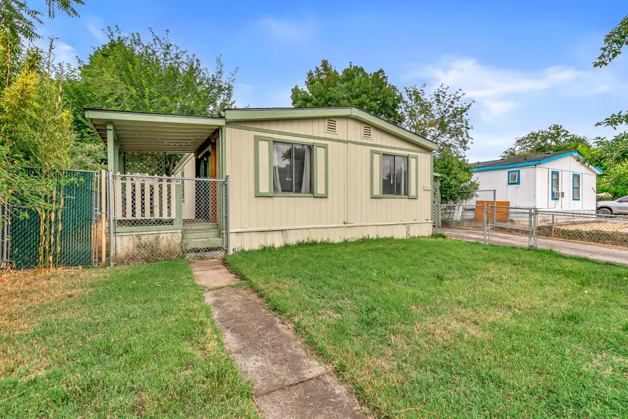 558 Meadow, Eagle Point, OR 97524 - Image #2