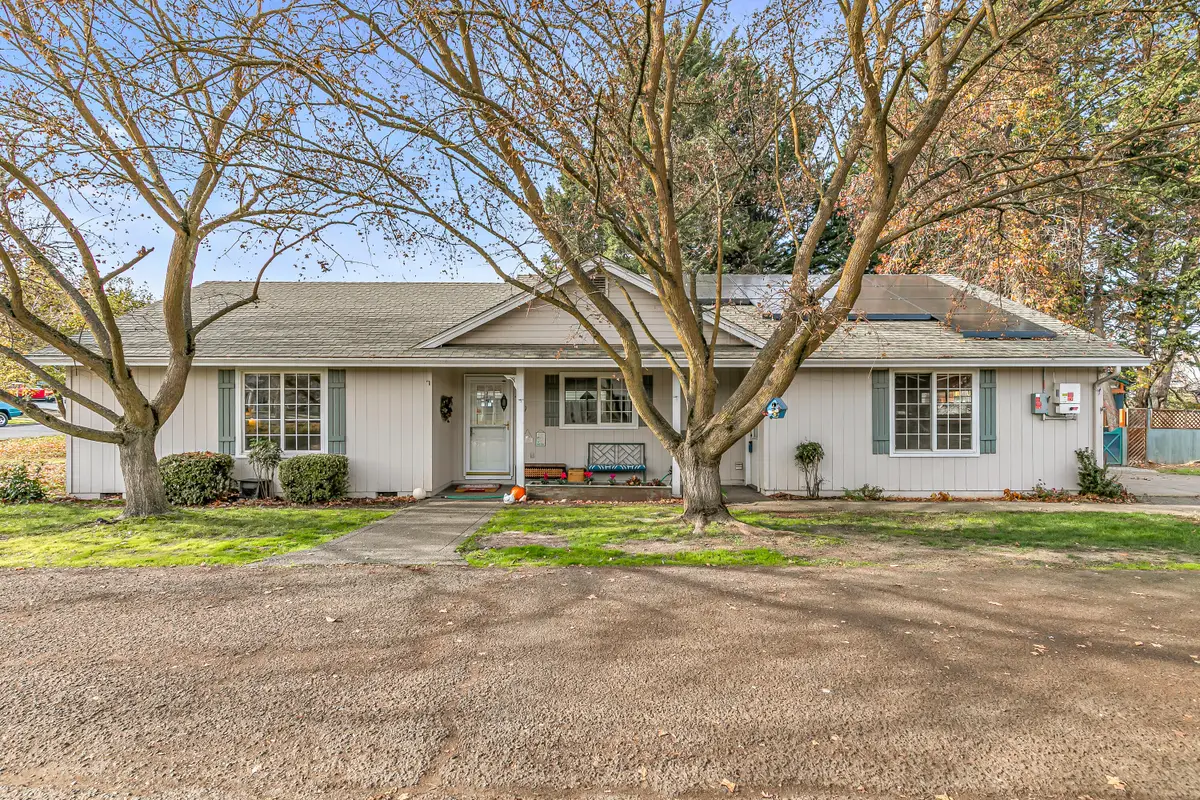 439 Midway, Medford, OR 97501 - Image #1