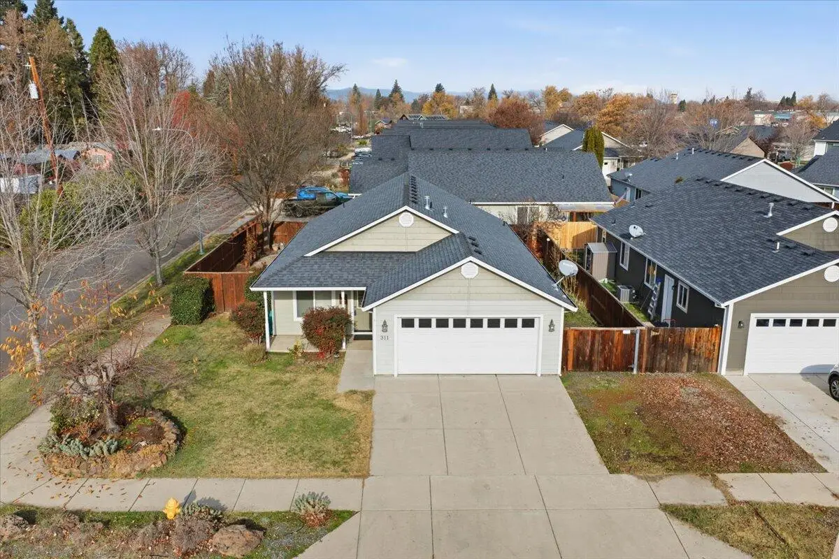 311 Isabel, Medford, OR 97501 - Image #1
