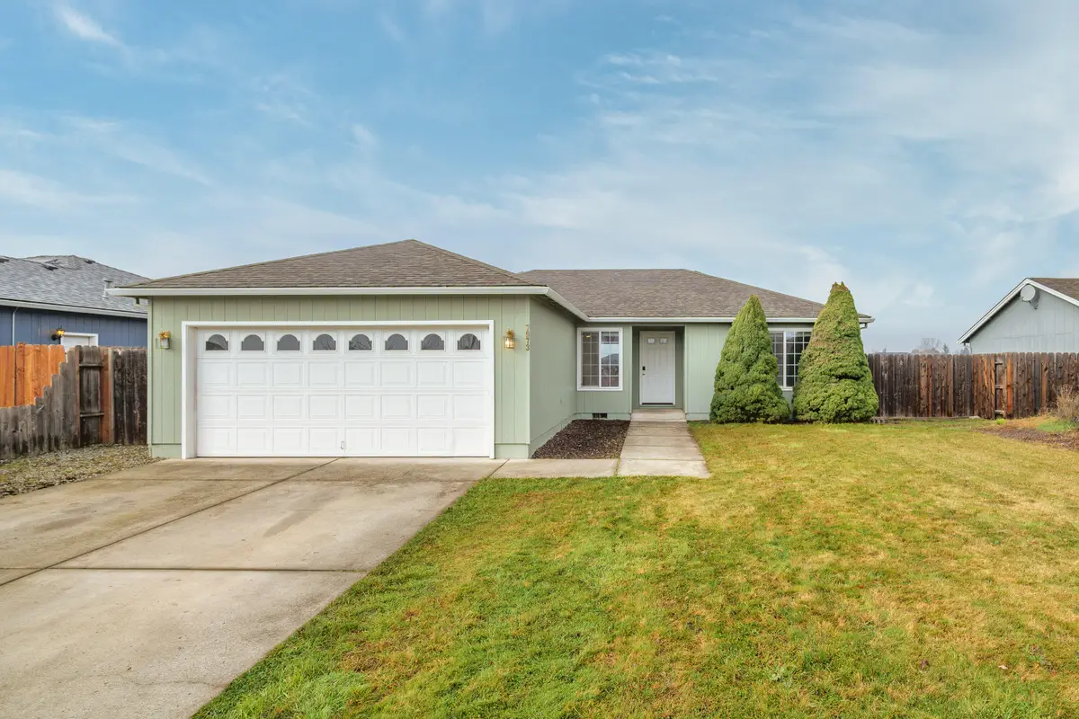 7973 Isabella, White City, OR 97503 - Image #1