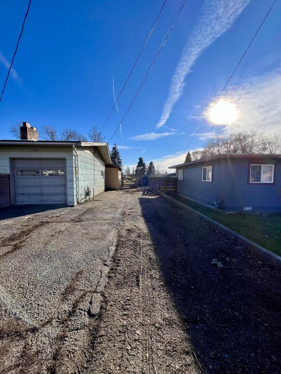 5700 Schiesel, Klamath Falls, OR 97603 - Image #3