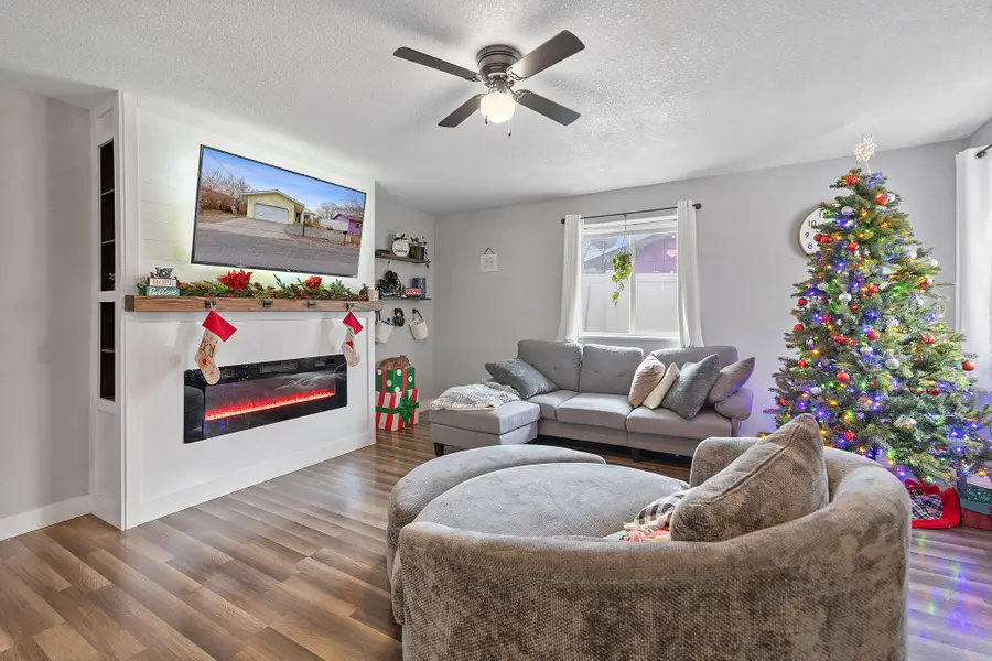 541 SW 3rd, Madras, OR 97741 - Image #3